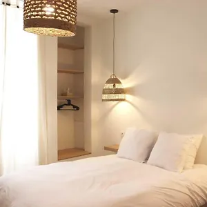 En Plein Coeur De L'hermitage Apartment